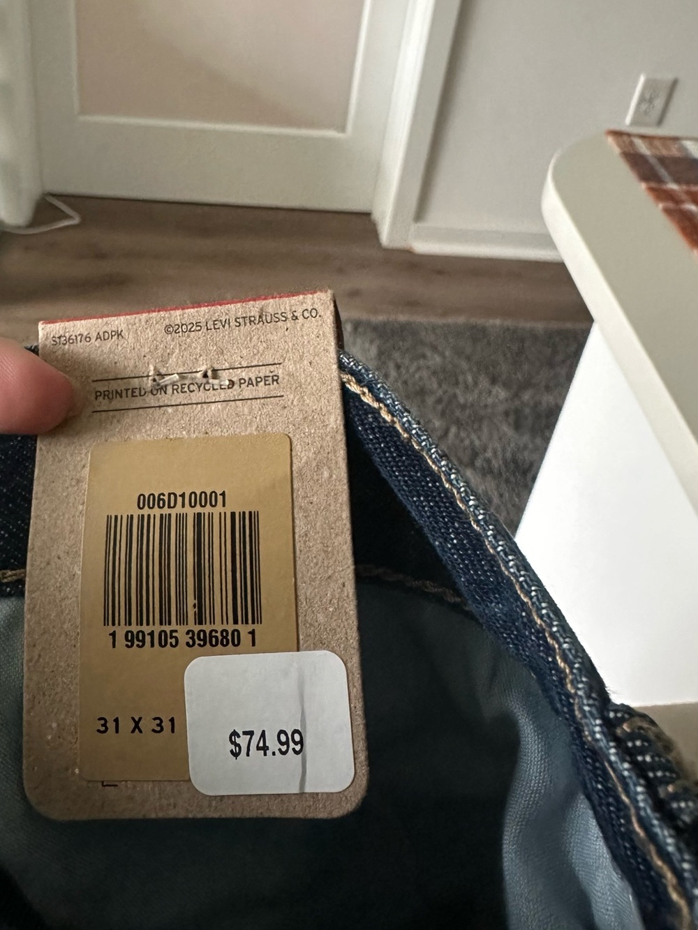 Levi's Women's Middy Loose Bootcut Jeans 31x31 NWT Dark Wash - Picture 8 of 11